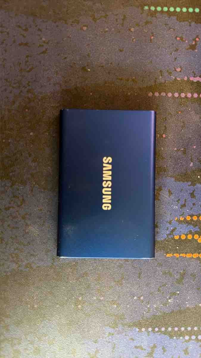 Samsung Harddisks: Samsung SSD-Harddisk Portable T7 2TB – Gebraucht aus Fräschels von seb_mv7v