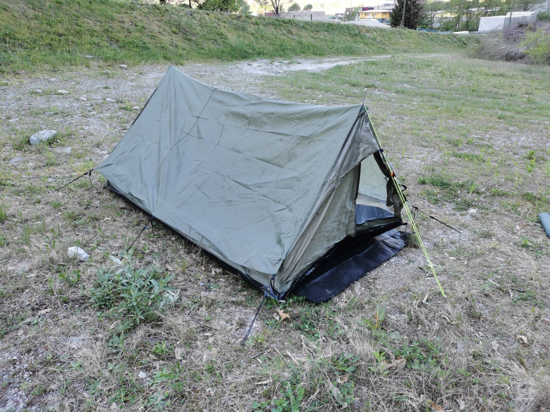 Schweizer Armee Tende : 2-er Zelt Minipack, oliv – Usato da Biasca venduto da foto84