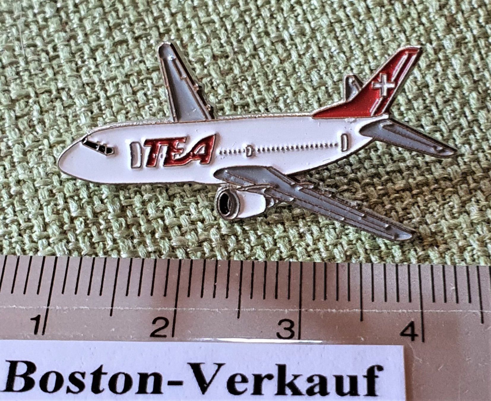 Placchette & Badge: F517 - Pin Flugzeug TEA Schweiz – Usato da Reinach BL venduto da Boston-Verkauf 1