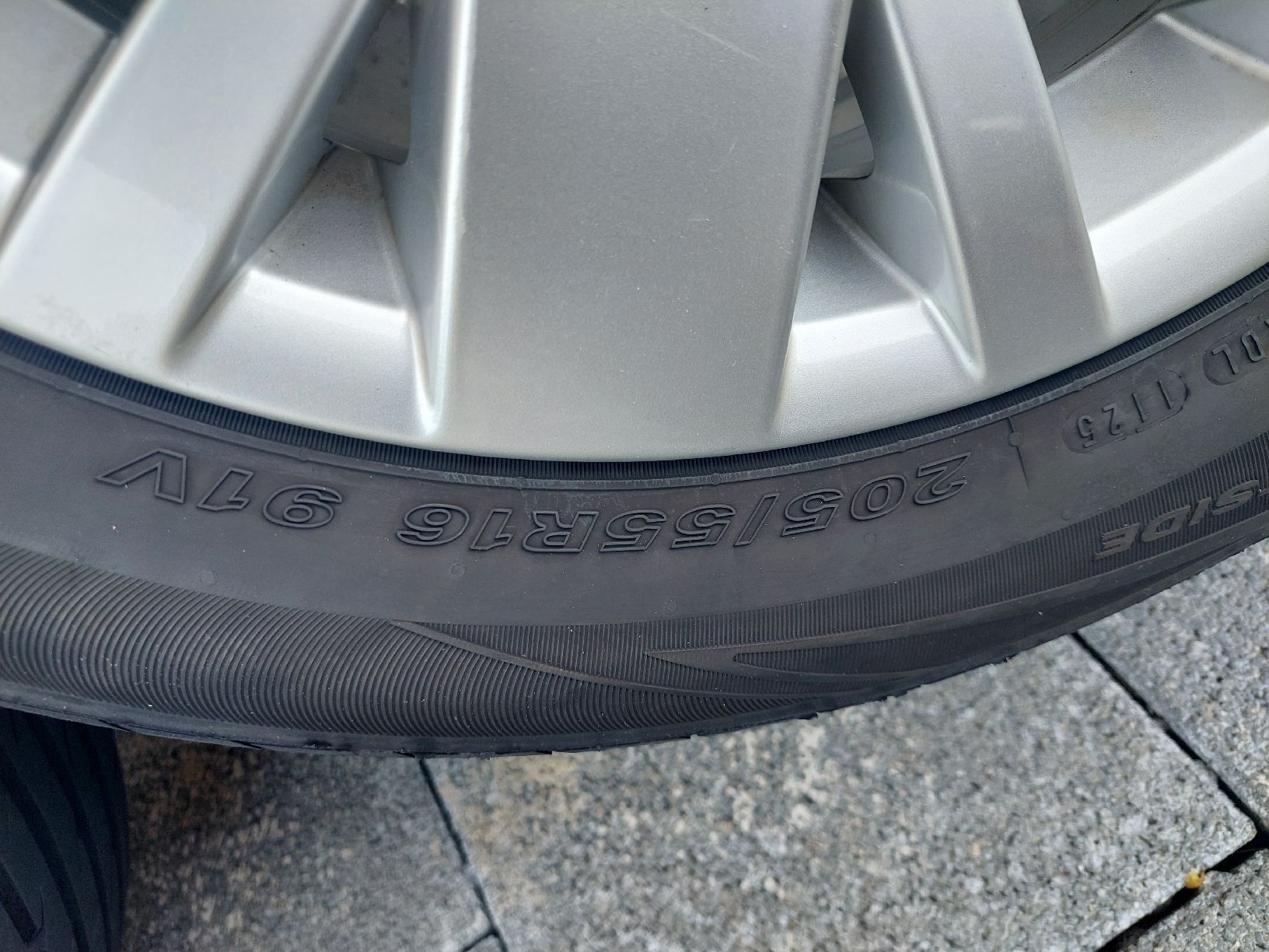 Pneumatici & Ruote complete: Radsatz VW TOURAN – Usato da Grünenmatt venduto da m11-1000 5