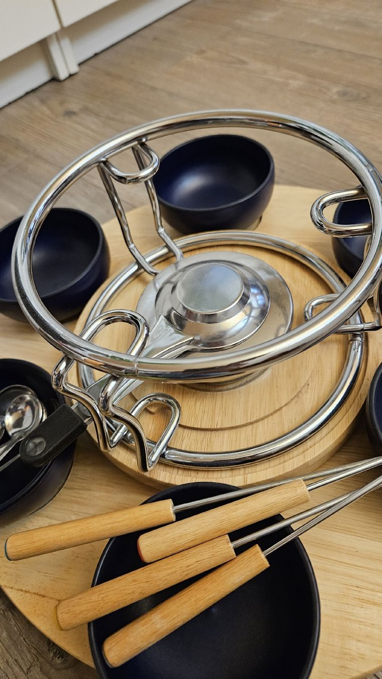 Elettrodomestici da cucina: Fondue Chinoise Set – Usato da Hasliberg Reuti venduto da Megahirschli3 3