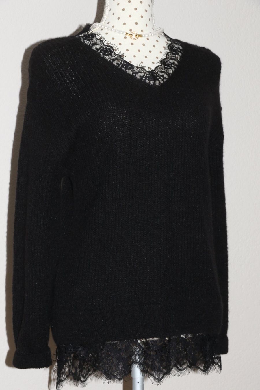 Maglioni & Felpe: Wunderschöner Pullover mit Spitze eher Gr.M  NEU – Nuovo (secondo la descrizione) da Oberwil-Lieli venduto da Svetlana28 5