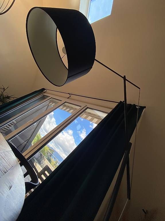 Lampade: Stylish large black floor lamp with smart bulb – Nuovo e nell'imballaggio originale da Nyon venduto da ako_k6ln 3