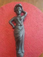 Kleine Figur aus Gusseisen oder Zink (Höhe 33cm)