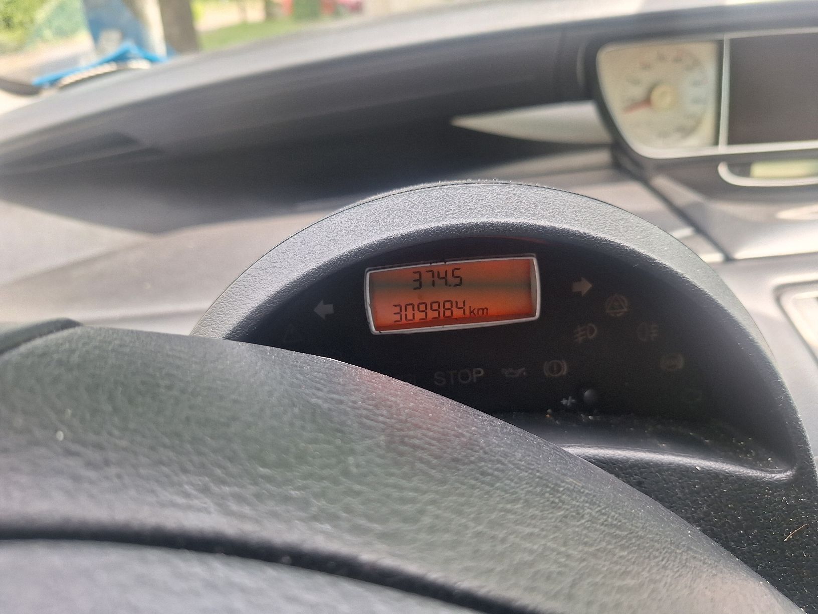Peugeot Automobili: Peugeot 807 2.0 hdi – Usato da Muri AG venduto da Misini1973 6