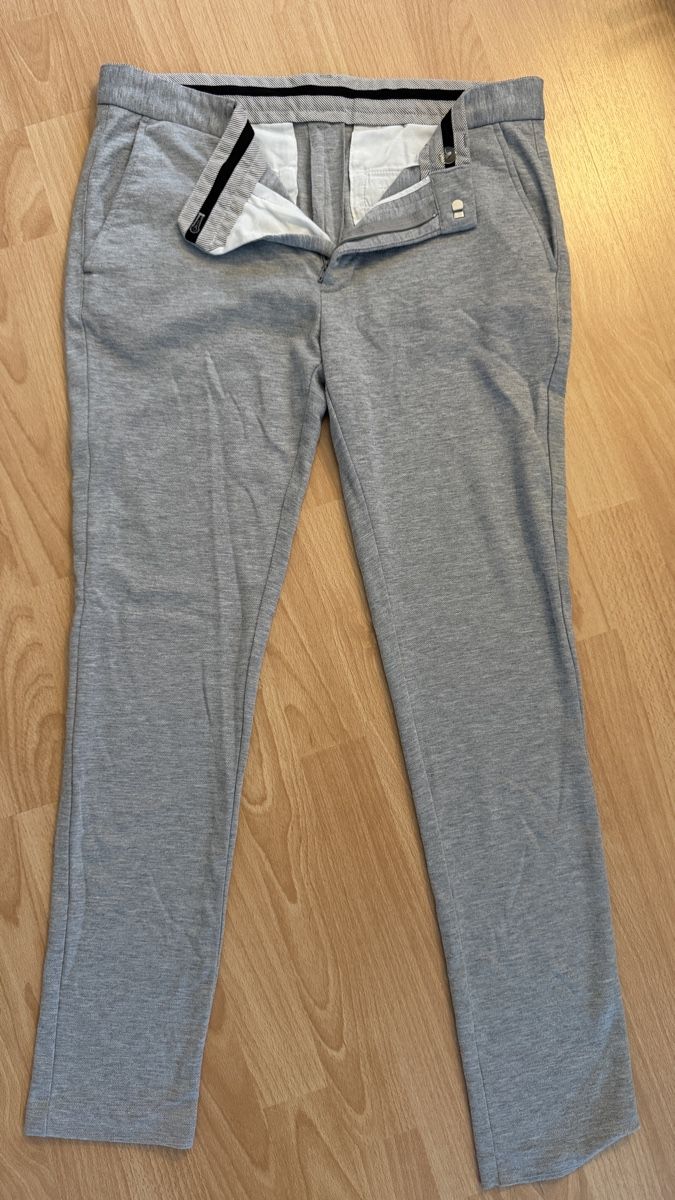 Hosen: Zara light grey trousers hose – Gebraucht aus Kilchberg ZH von King_Arth