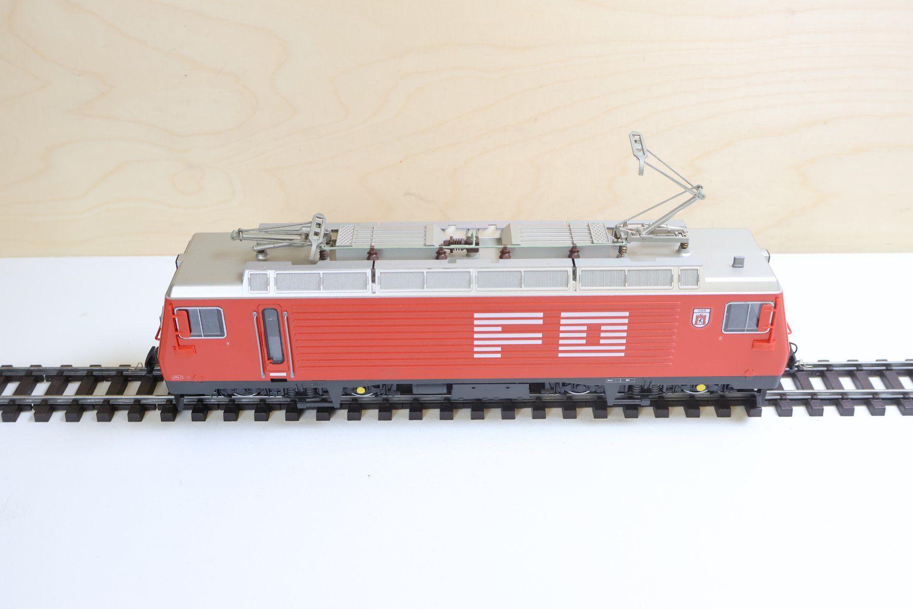 Fama Modellini di ferrovie: FAMA Alpenbahn FO Zahnrad E-Lok - 0m – Usato da Winterthur venduto da Monstera 4