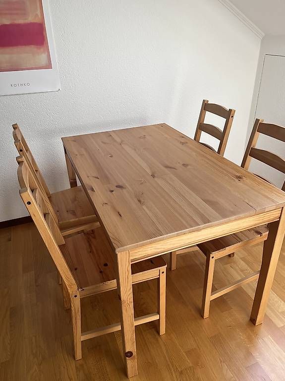 Ikea Set di tavolo e panche: Tisch und Stühle – Usato da Bern venduto da fiona.mari