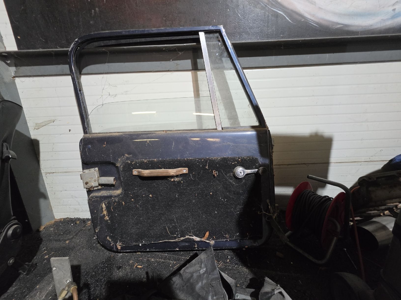 Jeep Toutes les pièces auto: 2x Jeep CJ7 Türen – D'occasion à Montlingen par Eifach_nur_Bellinda 1