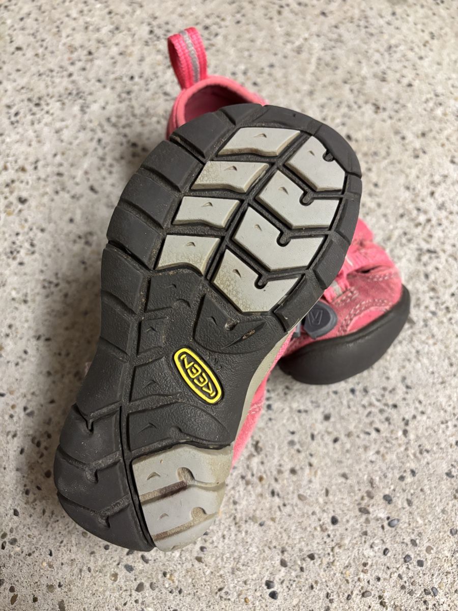 Keen Scarpe per ragazze: Keen Sandale pink, Grösse 24 – Usato da Büren an der Aare venduto da Nikito2001 4