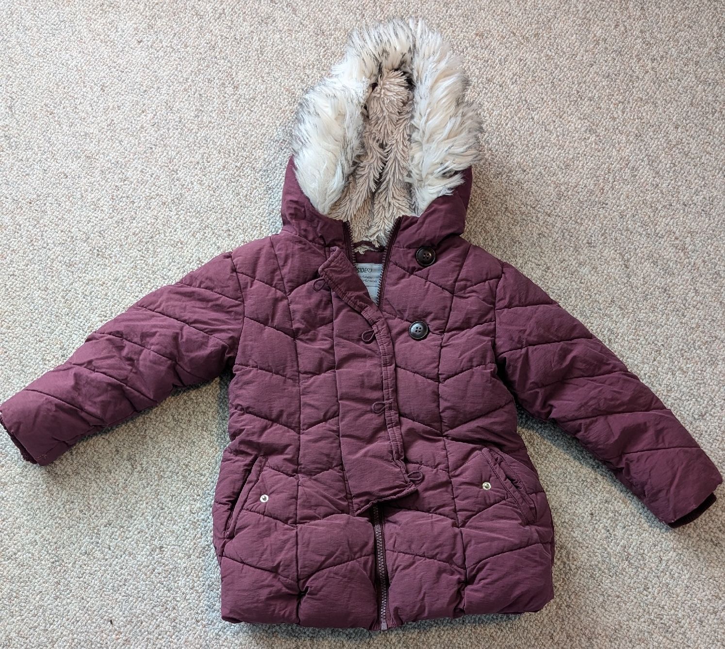 Giacche & Cappotti: Winterjacke Mädchen 110/116 – Usato da Rüthi (Rheintal) venduto da and_6vyz