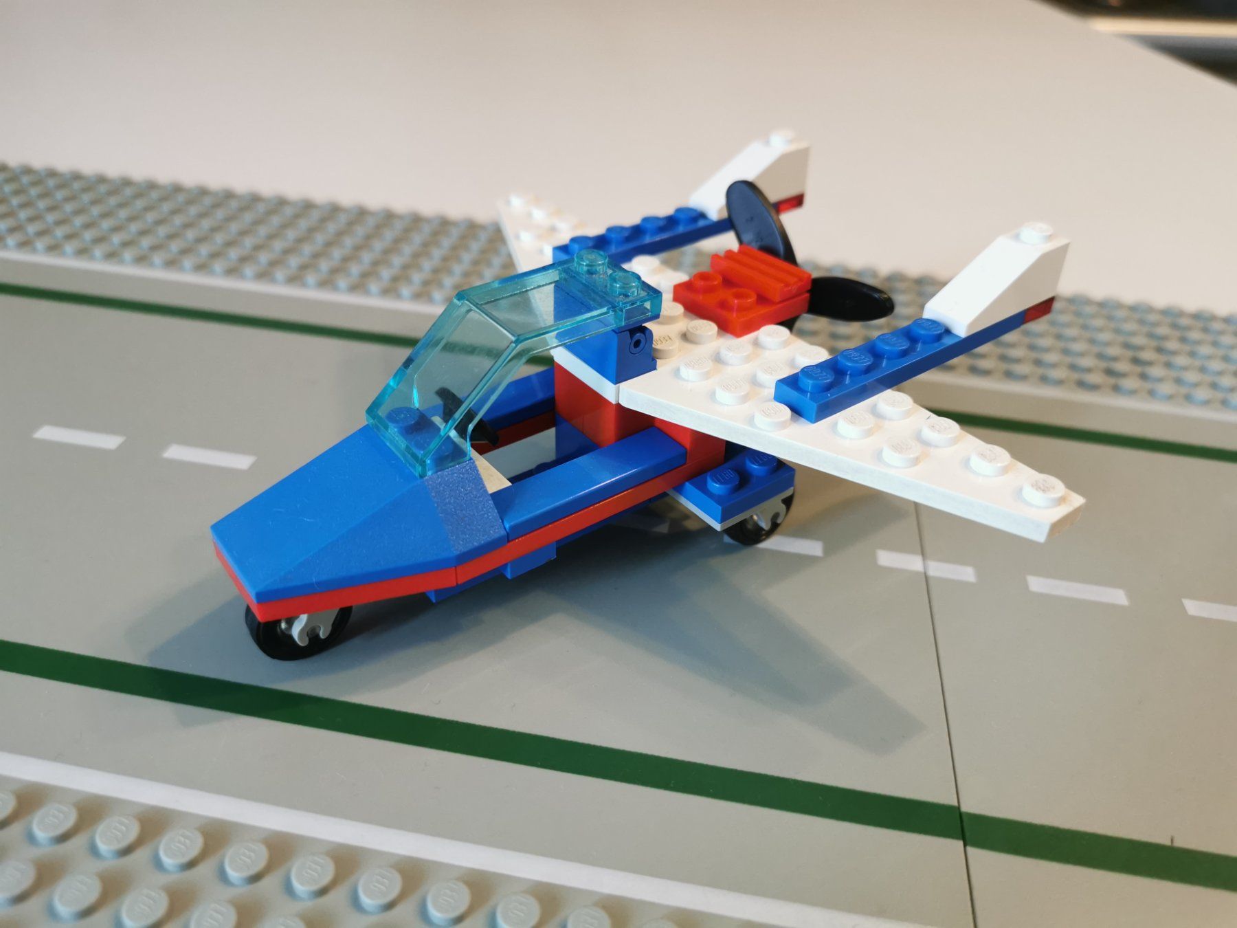 Lego Baukästen: Lego Town 6536 Aero Hawk Flugzeug – Gebraucht aus Ehrendingen von Amigo5 1