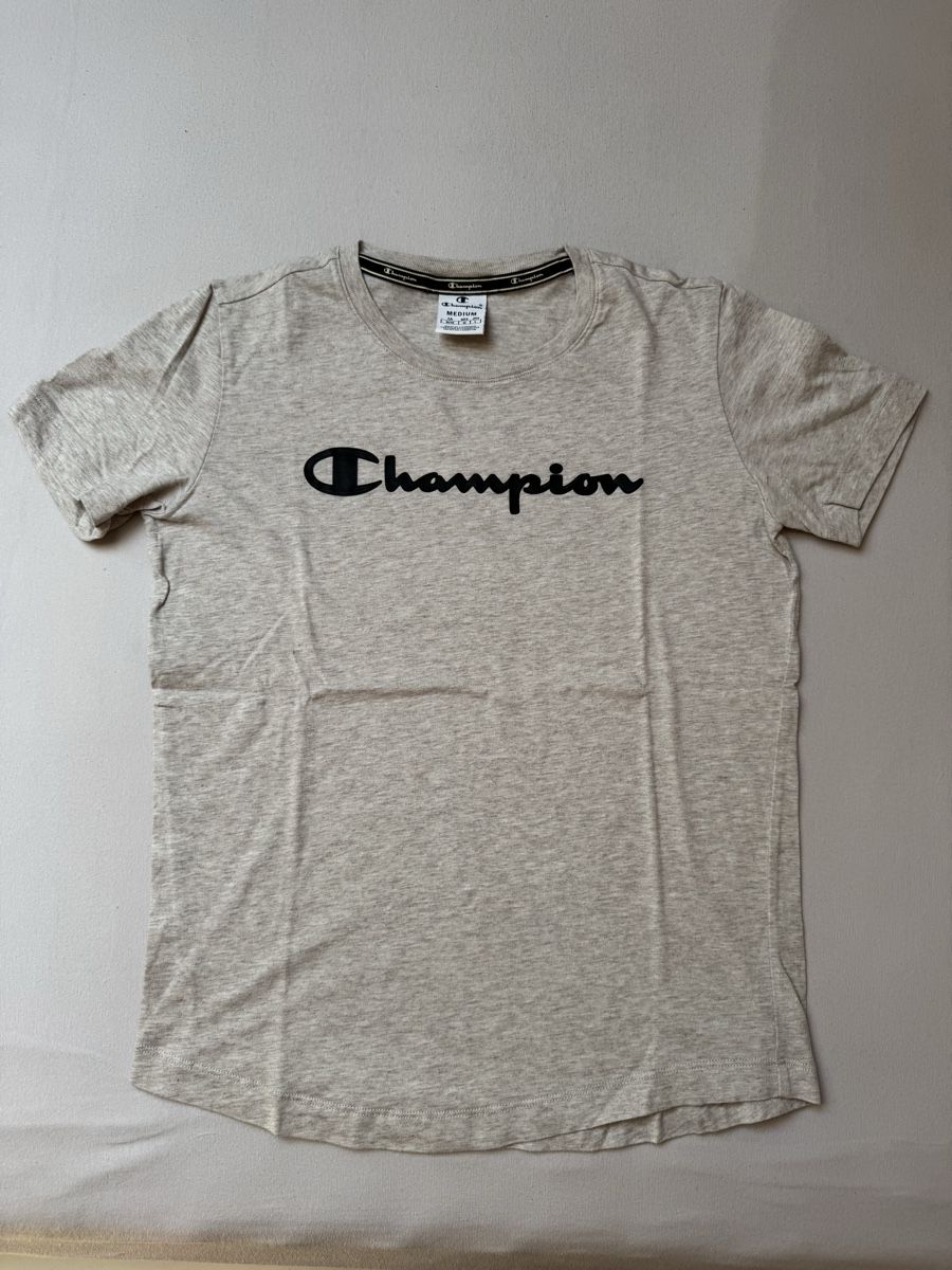 Champion T-shirt: T-shirt champion beige S – Nuovo e nell'imballaggio originale da Porrentruy venduto da fee_24