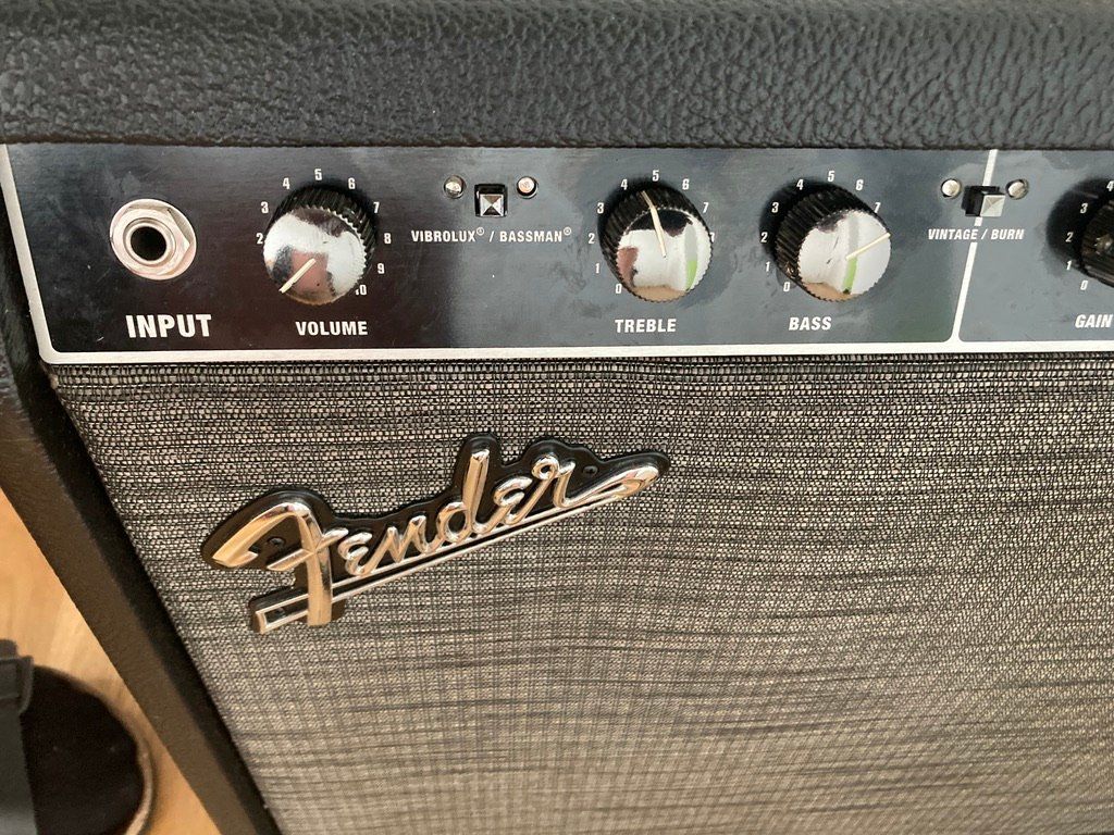 Fender Amplificatori: Fender Super-Sonic Combo 60 Watt – Usato da Basel venduto da ratpicker 2