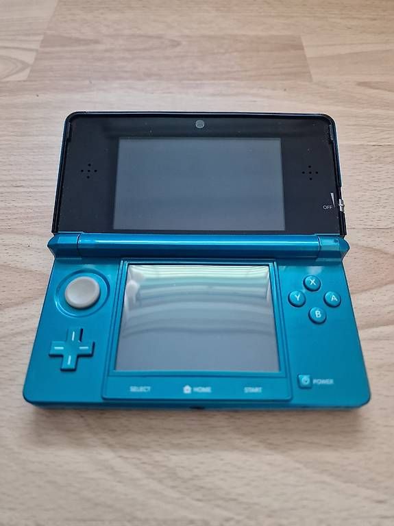 Nintendo Console: Nintendo 3DS Aqua Blau Aqua Blue – Usato da Fahrwangen venduto da luk_bhw7 1
