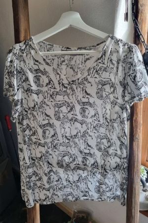Fransa! Tolles luftiges Shirt mit Animal Print, Gr. S