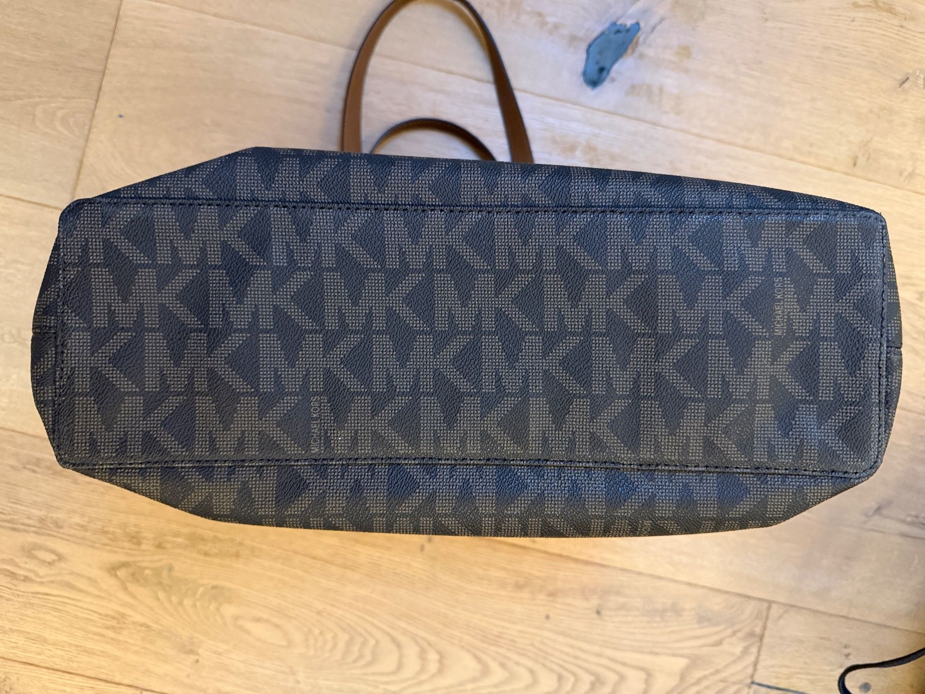 Michael Kors Borse da donna: Michael Kors Handtasche – Usato da Volketswil venduto da ale_jxw2 2
