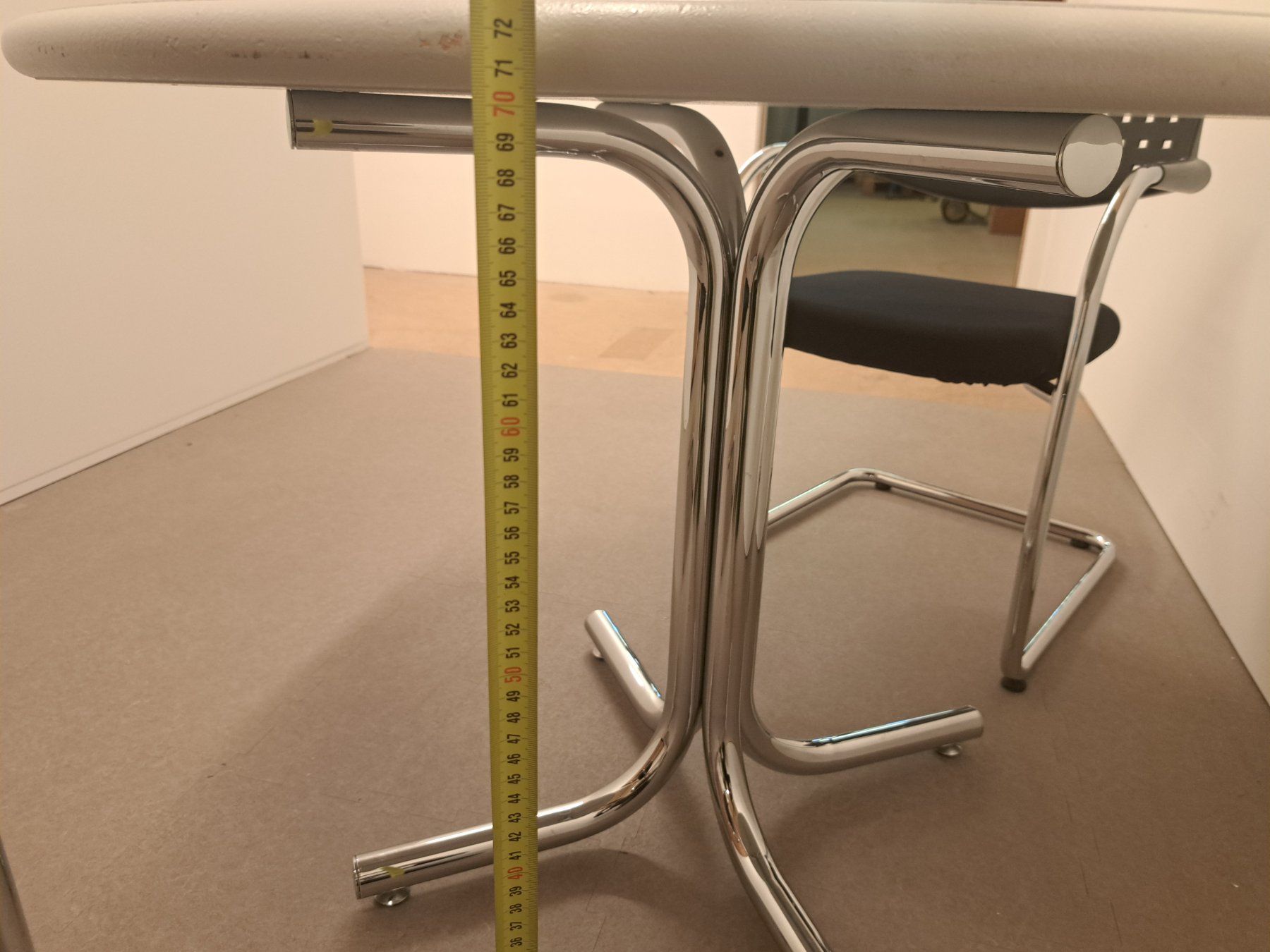 Stühle: Tisch mit 3 Stühlen/ Vitra Freischwinger – Gebraucht aus Belp von deal-now 7