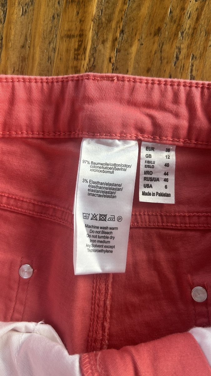 Jeans: Jeans Damen NEU – Nuovo e nell'imballaggio originale da Erlinsbach venduto da Basi67 2