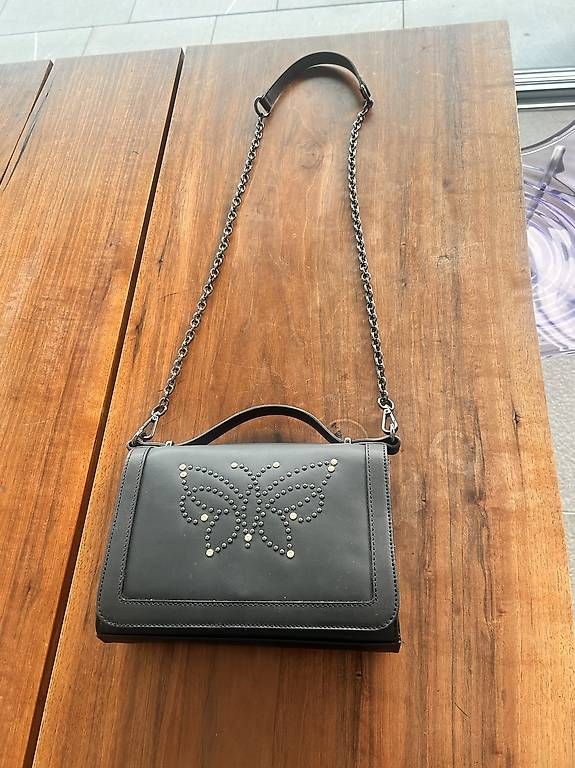 Taschen für Damen: borsa in pelle – Gebraucht aus Bioggio von vir_5b6b
