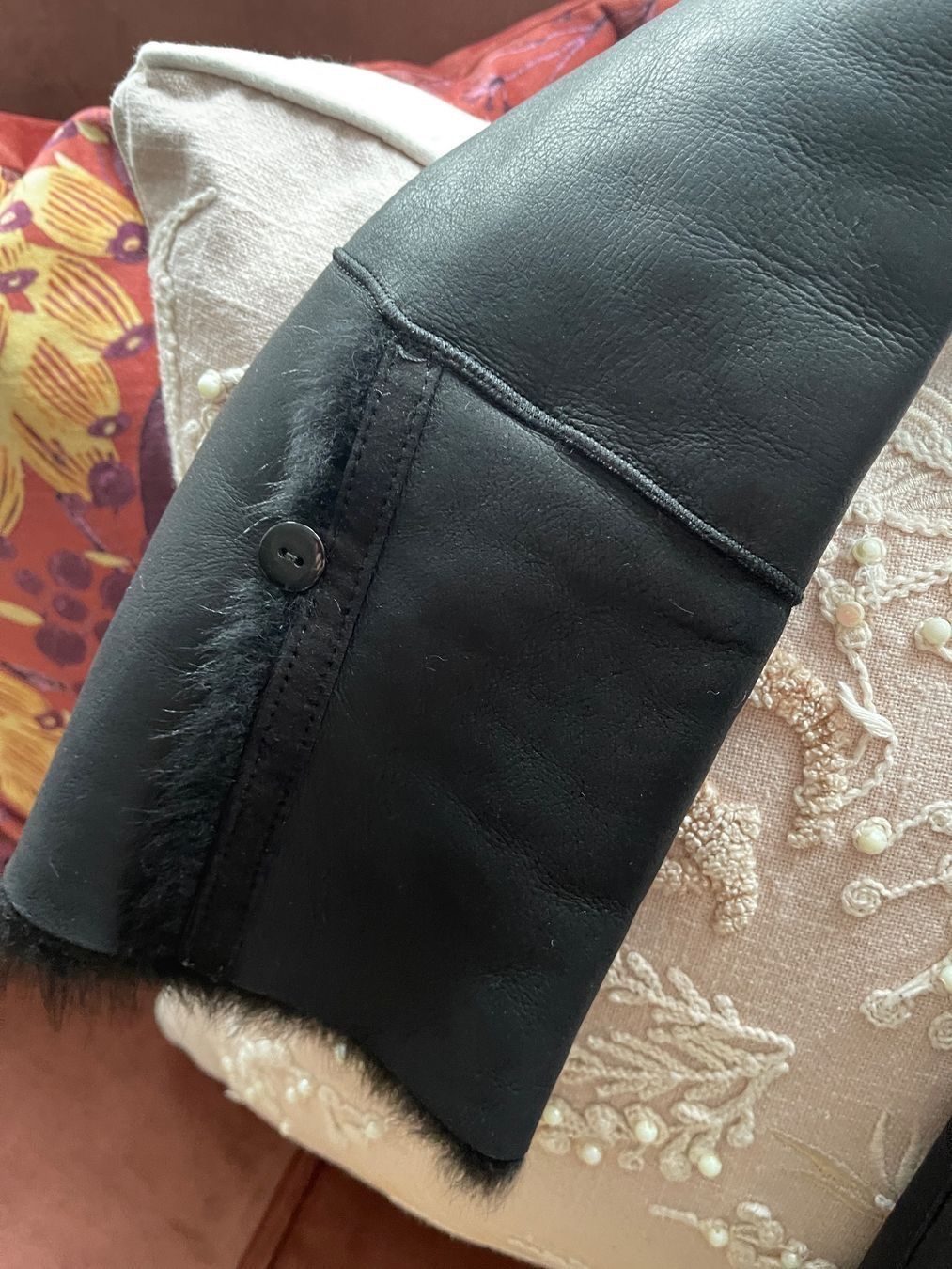 Madeleine Giacche: LAMMFELLJACKE TOSCANA "MADELEINE" – Nuovo (secondo la descrizione) da Zürich venduto da STYLEHAUS 4