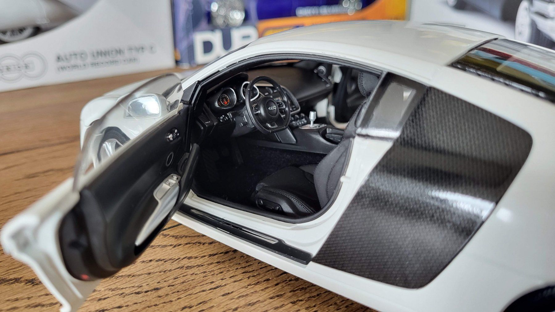 Kyosho Modellini d'auto: Audi R8 1:18 Kyosho – Usato da Rothrist venduto da Juana5 6