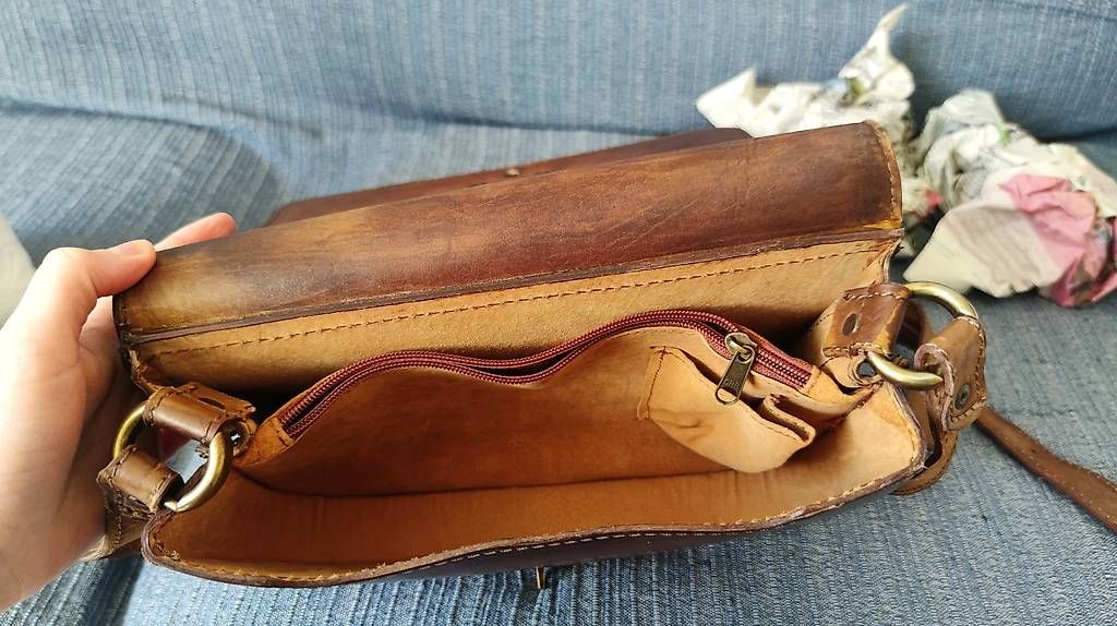 Borse da donna: Neue Echtleder Reiter-Schultertasche – Usato da Ehrendingen venduto da ErikaKrisztina 3