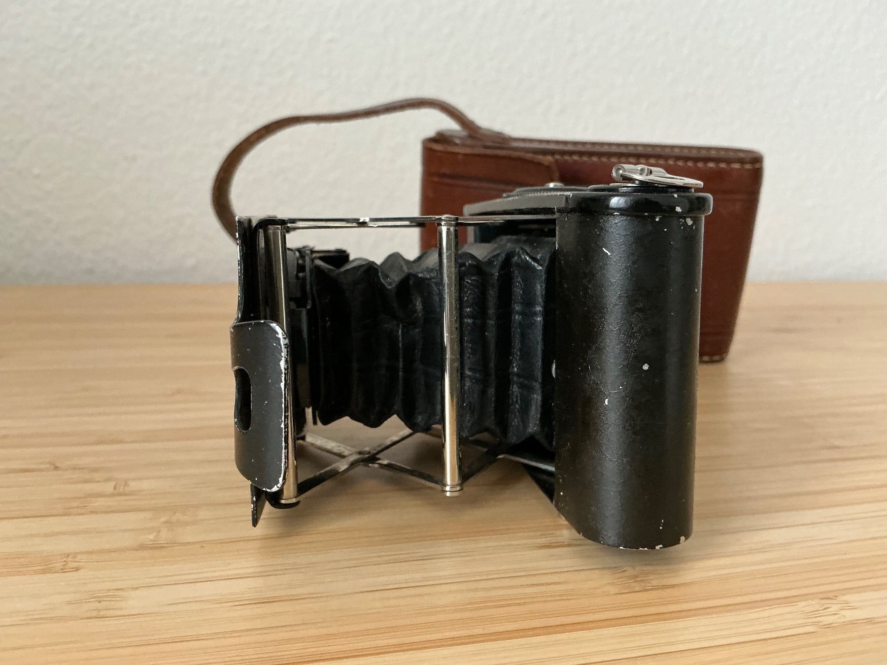 Fotocamera: Antike Klappkamera "Picolette" mit Ledertasche – Difettoso da Zürich venduto da tan_gp95 2