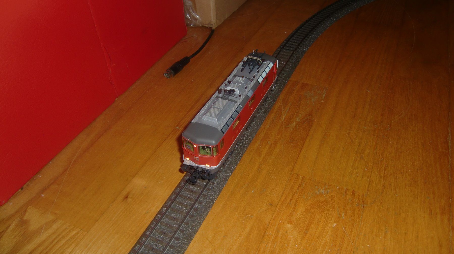 Roco Modellini di ferrovie: Roco 7520138, Re4/4 V-VI 11127 – Nuovo e nell'imballaggio originale da Obergerlafingen venduto da danibutton 1