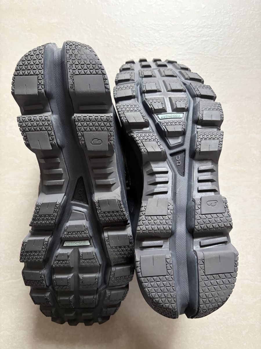 On Scarpe da uomo: ON waterproof Laufschuhe gr.44 – Usato da Uttwil venduto da and_jv28 3