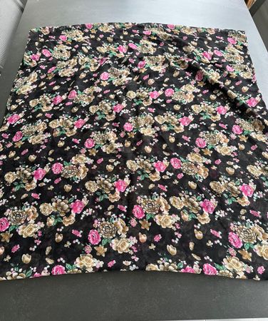 Sommer Schal mit Blumenmuster, schwarz