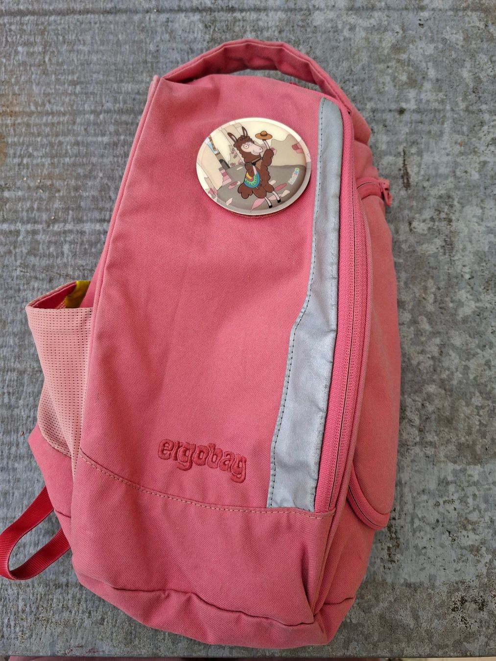 Ergobag Rucksäcke: Schulrucksack Ergobag "Lamas in Bärjamas" – Gebraucht aus St.Niklausen LU von Wirdbereitsverwendet 9