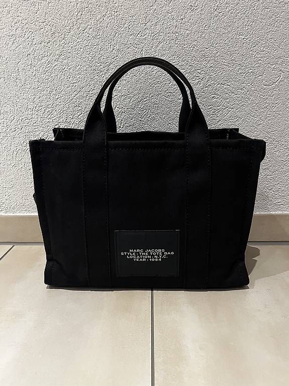 Borse da donna: The Tote Bag (Medium) vom Marc Jacobs – Usato da Theilingen venduto da ivanuschhh 1