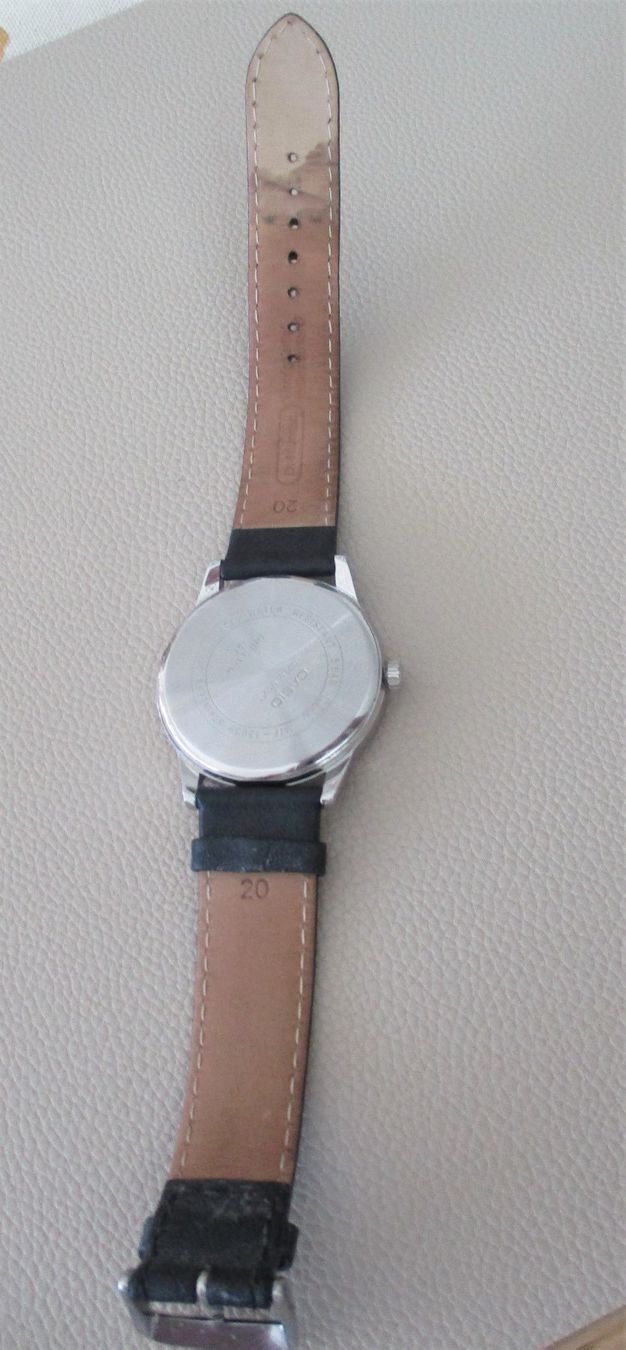 Casio Orologi: Casio Quarz Uhr – Usato da Olten venduto da Knuddeli02 8