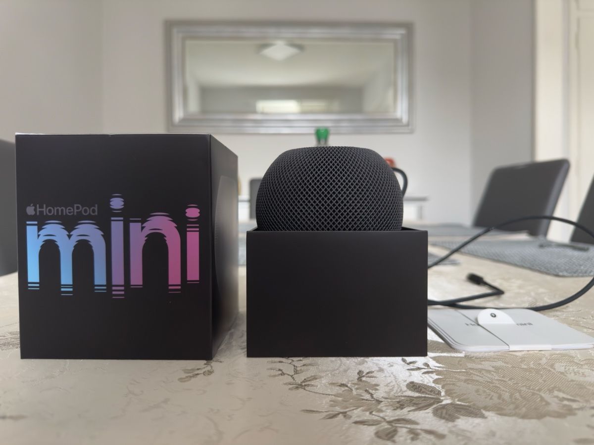 Apple Casse acustiche: HomePod Mini Apple (schwarz) – Nuovo (secondo la descrizione) da Reinach BL venduto da j_7fjs