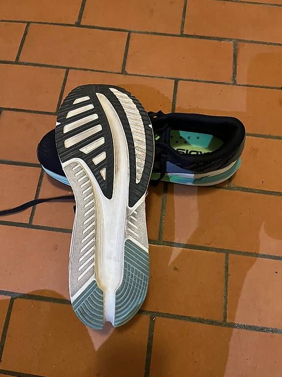 Adidas Scarpe da uomo: Laufschuhe Adidas Adistar 4 – Usato da Zürich venduto da mat_2tk5 1