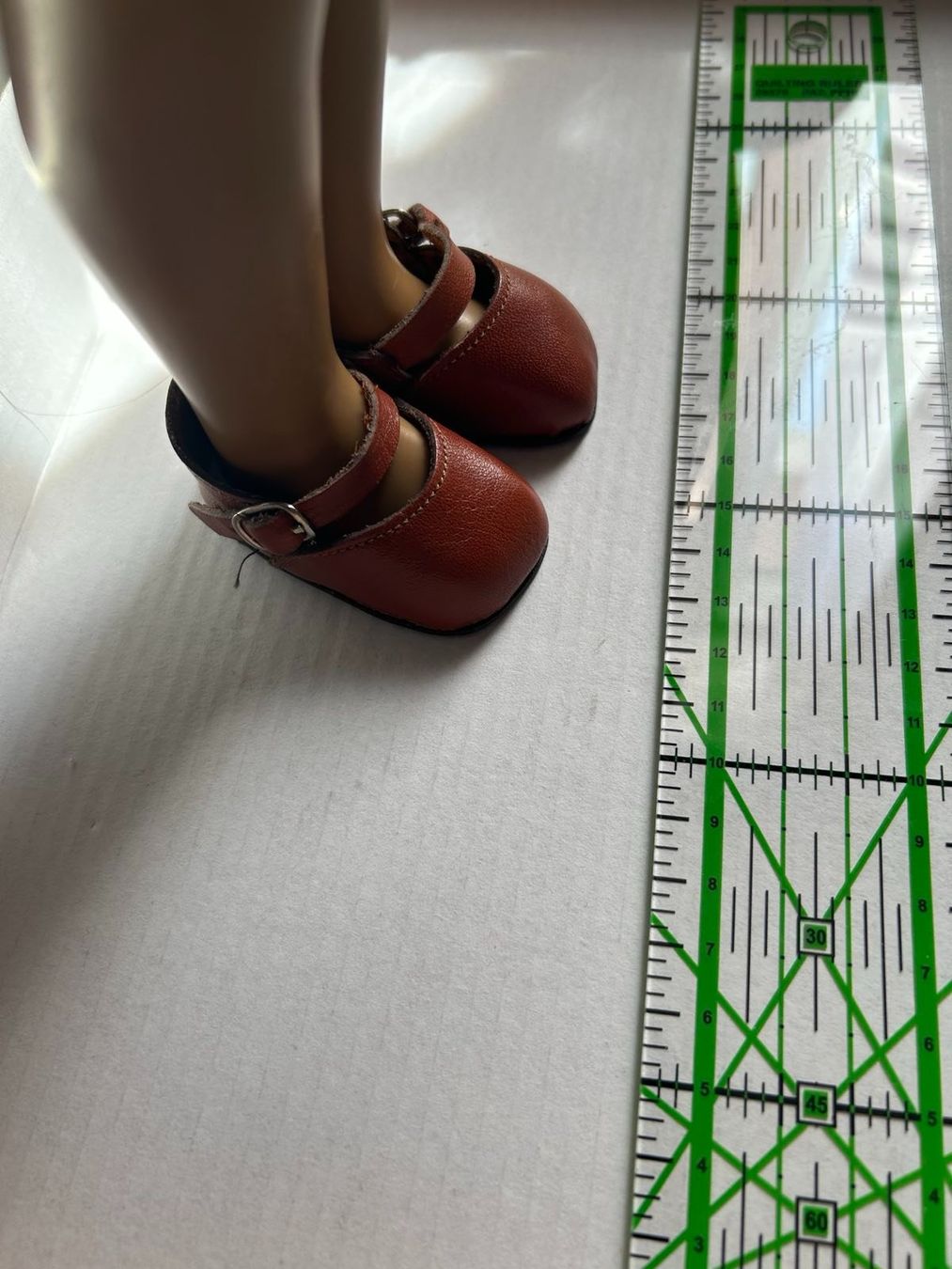 Puppen: Puppenschuhe aus Leder – Gebraucht aus Wil SG von Nvik 2