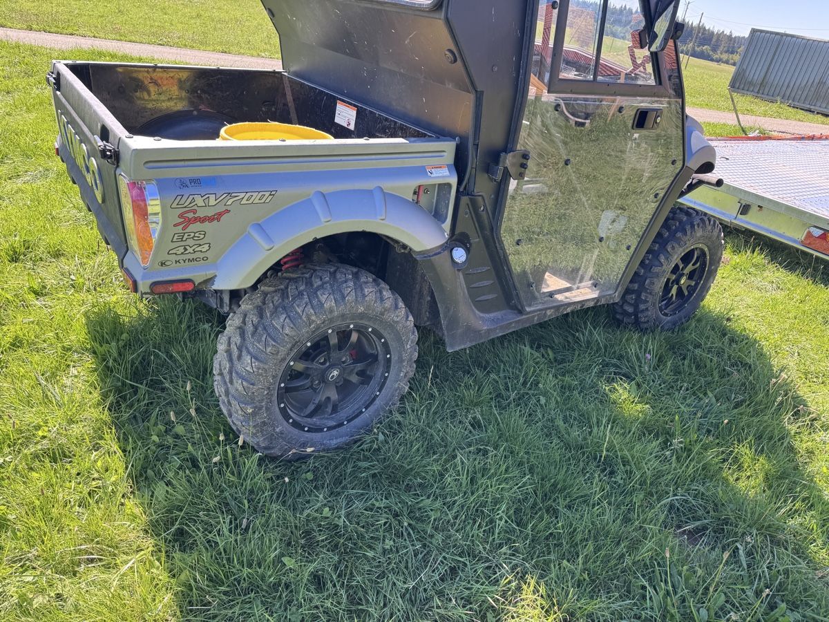 Kymco ATV / Quad: Utv  Kymco Uxv 700 défectueux cabine complète – Difettoso da Mont-Crosin venduto da CM-garage 4