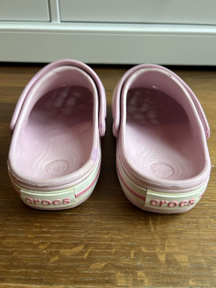Crocs Scarpe per ragazzi: Baby Pink Crocs Size J2 - 33-34 EU – Usato da Adliswil venduto da youngbee 2