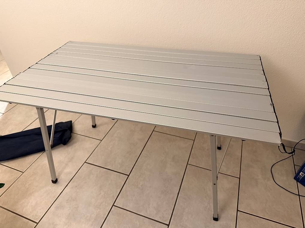Tavoli: Rolltisch Camping 120x70 cm – Usato da Schaan venduto da wiagohts