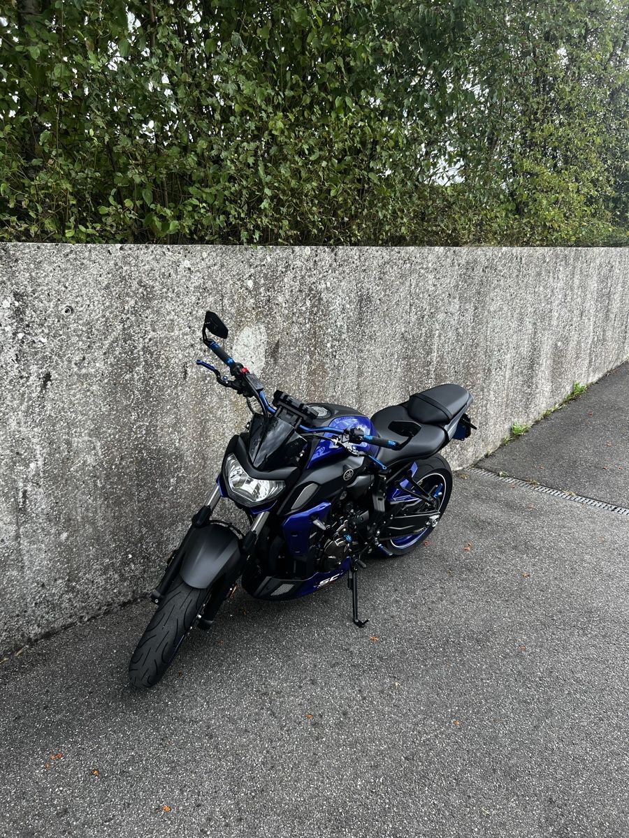 Yamaha Strada: Yamaha MT07 2019 – Usato da Freienwil venduto da Ln.hae22 1