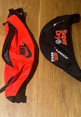 2 Bauchtaschen