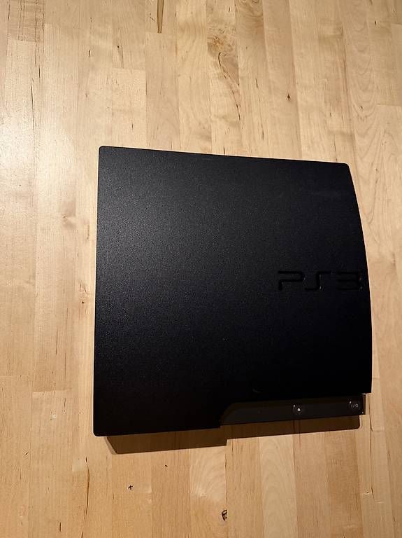 Console: PS3 Slim + lot de 19 jeu  – Usato da Sion venduto da anj_2gl9