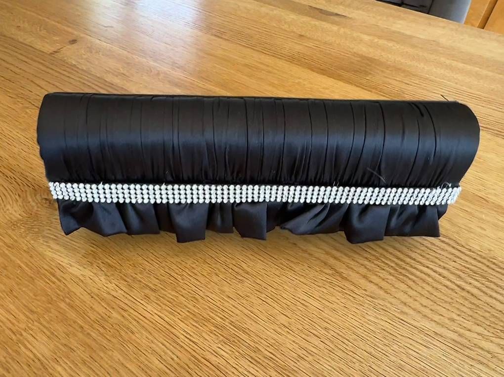 Borse da donna: Abendtasche / Clutch mit Strasssteinen schwarz – Usato da Kaltbrunn venduto da Eagle76 1