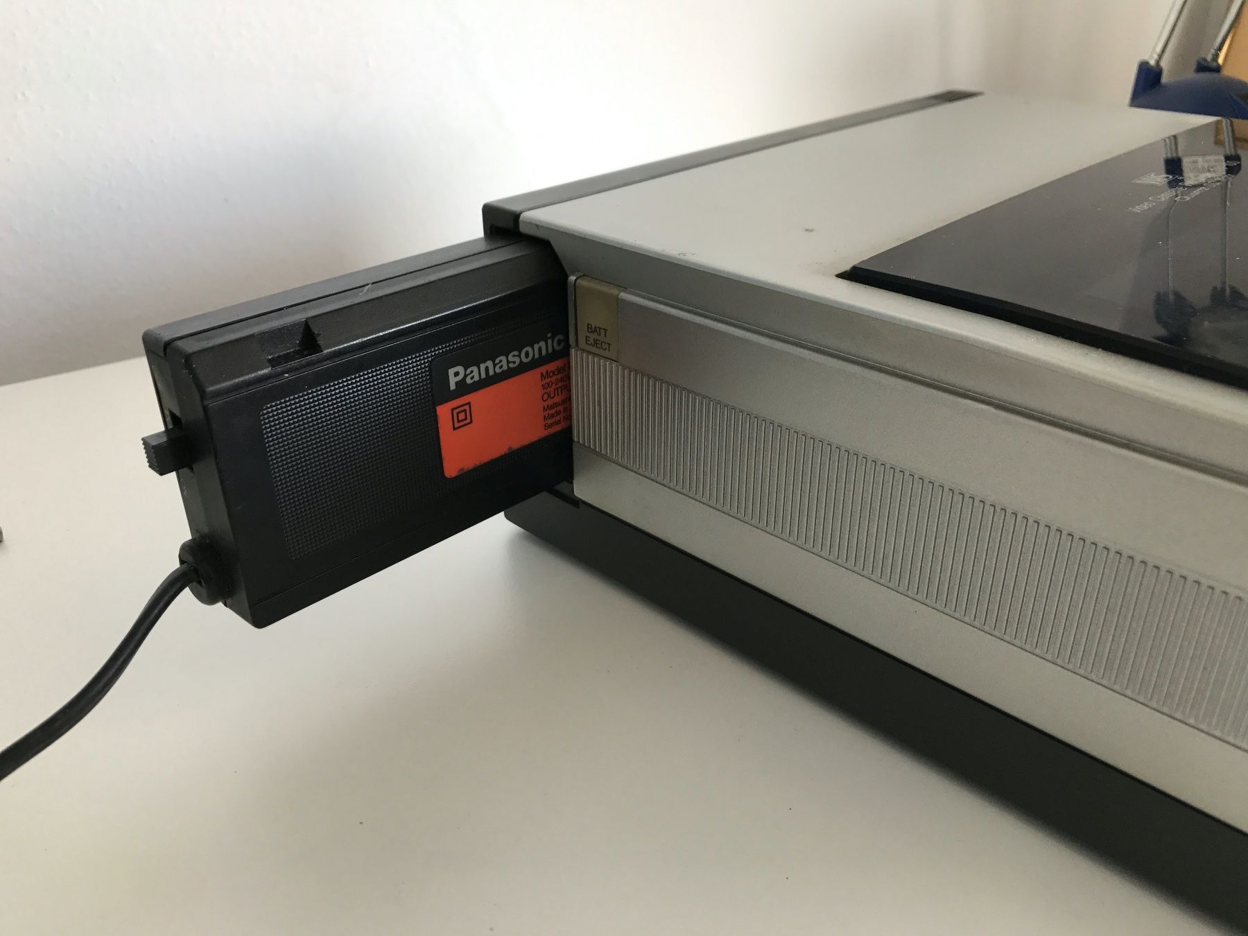 Panasonic Registratori: PANASONIC  VHS- VIDEO CAMERA WVP-50E+Recorder NV-100 – Usato da PARADISO venduto da pin_vlj8 3