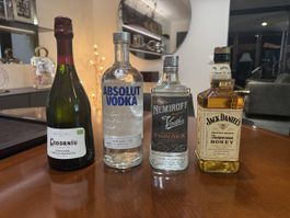 Lot de 4 bouteilles d’alcool – Vente en un seul lot