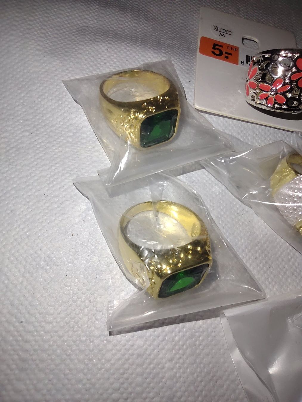 Anelli: MODESCHMUCK ** 9 FINGERRINGE ** GOLD & SILBERFARBIG ** ELVIS – Nuovo (secondo la descrizione) da Lupfig venduto da Womewome 6