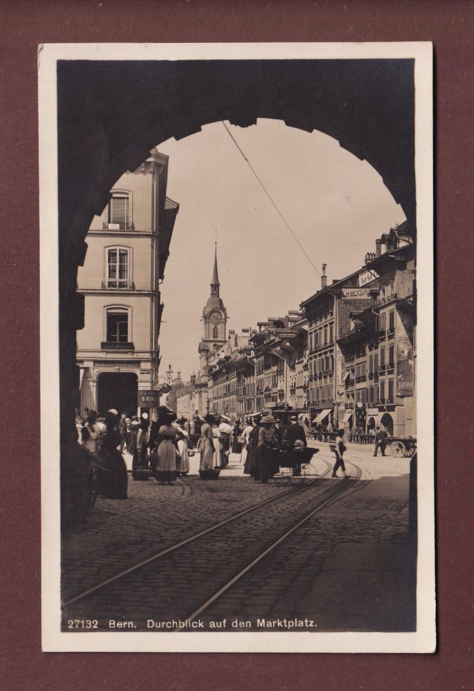 Ansichtskarten: BERN - Durchblick auf den Marktplatz - 1926 – Gebraucht aus Pully von nicecards-shop
