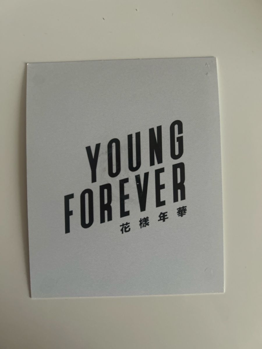 Posters & Illustrations: BTS groupe – Neuf (Voir description) à Veytaux par ccristina 1