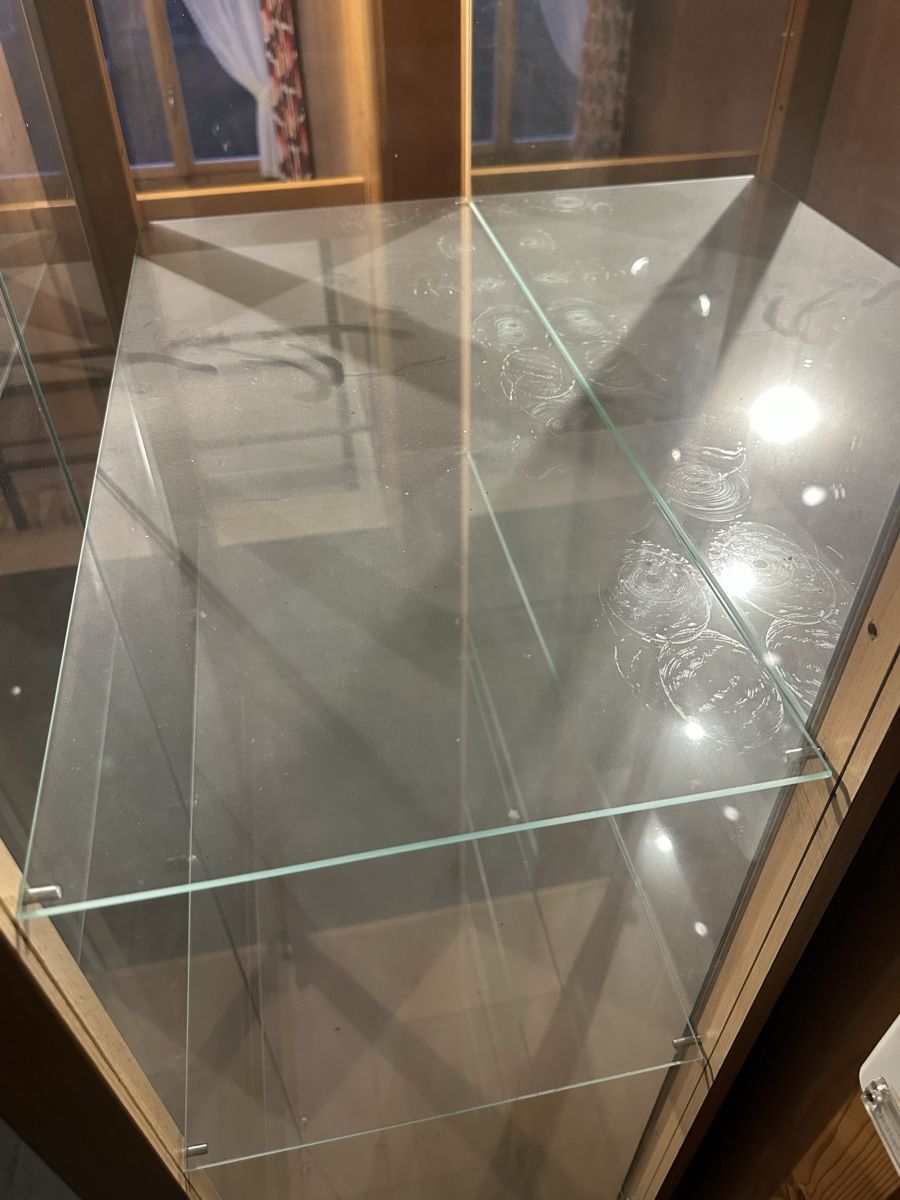 Vitrinen: Vitrine – Gebraucht aus Bristen von DJSchobi 1